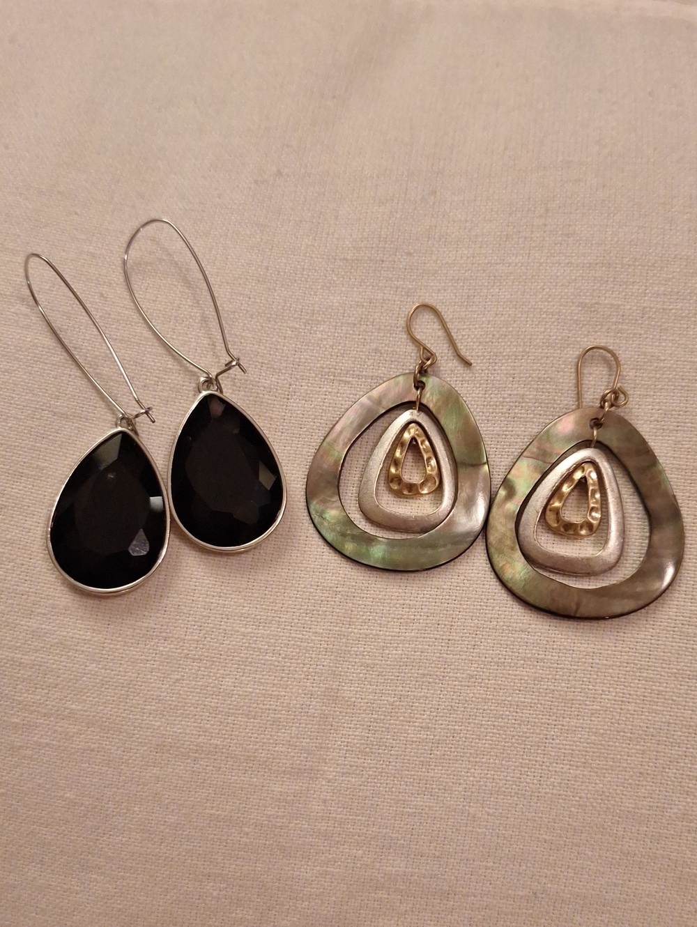 2 Pairs Black Teardrop and Iridescent Shell Dangle Earrings Set - Multi-Color